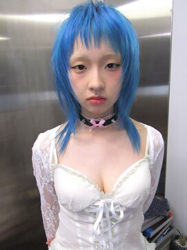 コードプラスリム(CODE+LIM) レイヤーカット/顔周りカット/ケアブリーチ