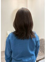 ロッカ(ROCCA)&nbsp;暗めカラー軽やかミディ×艶ブラウン