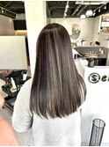 白髪に合わせた白髪ぼかしハイライト