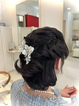 ライズヘアー(Rise hair) ハーフアップ