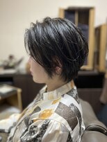ハルジュヘアーリゾート(haruju HairResort)&nbsp;暗髪でも抜け感◎大人ショート