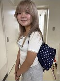 ホワイトベージュ