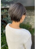 グレージュハイライトカラーショート