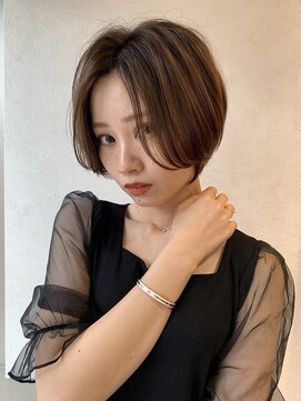 ロンドブルーム 天神大名店(Lond Bloom) ペールベージュ/大人美人ショート