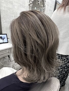 アールプラス 新宿(ar+) グレージュ　バレイヤージュ