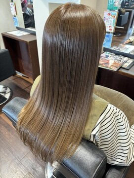 アンシャンテ(ENCHANT) グレージュカラー