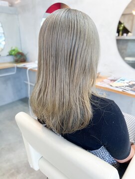 ドラマティックヘア(DRAMATIC HAIR) ブロンド×ローレイヤー