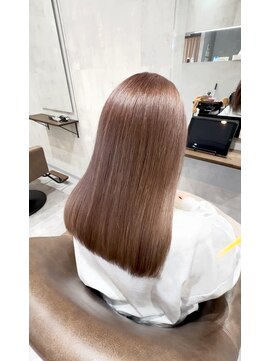 プリック(PRick) ピンクベージュ/ブリーチ/ケアブリーチ/ダブルカラー/髪質改善