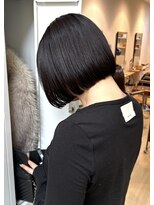 オアシスアヴェダ(OASIS AVEDA)&nbsp;ぱつっとボブ／暗髪／梅田美容室