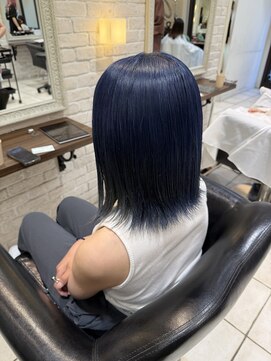 ルグランシャトー(Le grand chateau) ブルーカラー