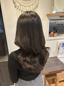 マウナ ヘアー(MAUNA HAIR) 赤みゼロのグレージュカラー