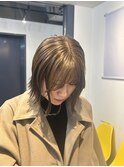 パツっとボブ×オリーブグレージュ