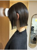 【W】小林 オリーブグレー/切りっぱなしボブ