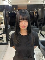 アクアオモテサンドウ(ACQUA omotesando)&nbsp;☆透明感ブルーブラック結べるレイヤーカットハッシュカット