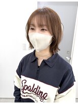 ザワン(the one .)&nbsp;【the one.】透け感ナチュラルベージュのレイヤーボブ -HIROMI-