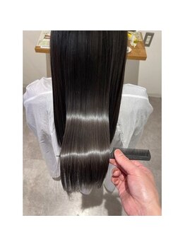 オルエ(ooLL.e)の写真/大人髪のエイジングケアが叶う場所。シルクの質感酸熱トリートメントで潤いを♪