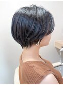 小顔に見える耳掛けショート