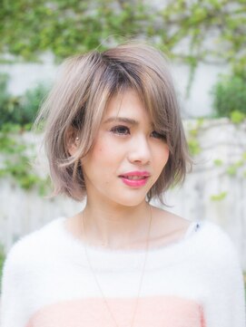 フェティッシュ(fetish) ブリーチからの透明感シルバーグレージュプラチナアッシュ♪