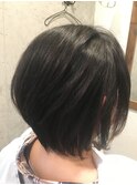 ショートボブ
