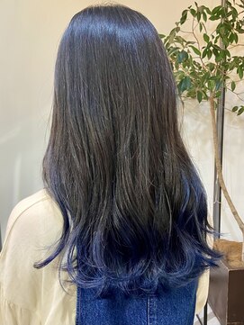 アクアオモテサンドウ(ACQUA omotesando) △ブリーチあり裾カラーグラデーションカラーブルーロングヘア
