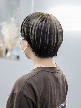 ノード(NODO) 【カラーデザイン】ショートボブのシャドールーツ