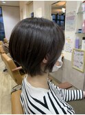 暗めプラチナグレイ+ショートボブ
