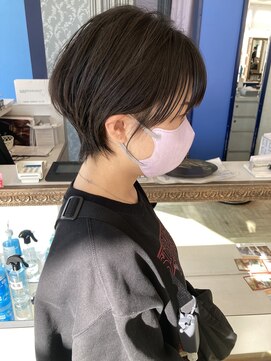 コワファースト 大分(COIFF1RST) 耳かけショート