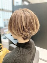 ジエクト アイロ(The Ect ilo)&nbsp;白髪ぼかしハイライト ショート ショートボブ ボブ ベージュ