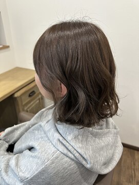 ロア(Roa) レイヤーボブ＊インナーカラー