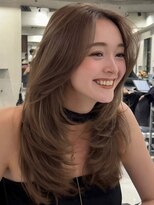 ヨロ 渋谷(YOLO) 韓国ヘアーハッシュカットレイヤーカットハイライトカラー