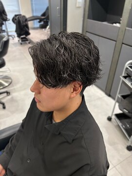 ハイプ 名古屋栄(HYPE) センターパート×ツイストスパイラルパーマ(栄/名古屋/メンズ)