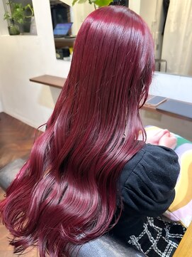 ラレイ ハラジュク(Lalei harajuku) 【白石】ブリーチなし赤髪チェリーピンク暖色艶カラーロング原宿