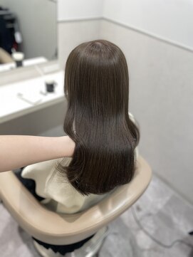 オルア 表参道(Orua) オリーブブラウン
