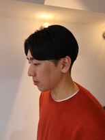 シーンバイラッド ヘルム(SCENE by RAD helm)&nbsp;清潔感あふれるビジネスセンターパートツーブロックメンズカット