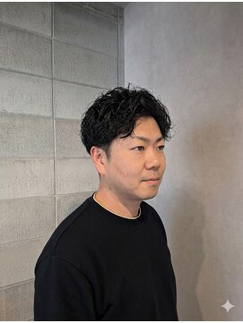 ワンワンオー バーバーショップ コンチネンタル(@110 BARBER SHOP continental) 韓国風センターパートツーブロック
