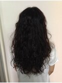 無造作ルーズが大人かわいいエアリーカールのウェービーロング