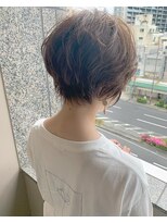 大人可愛い20代30代40代小顔ワンサイドショートボブ丸み前下がり