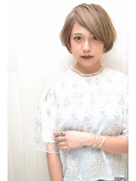 ワールドビューティビバルト 宝塚店(WORLD BEAUTY VIVALTO) 大人可愛い小顔ワンサイドショートボブ前下がり