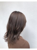 モルニ(MORNI)&nbsp;グレージュ_マロンベージュ Aラインボブ かきあげ