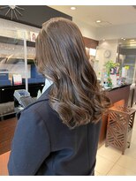 カミエ(kamie)&nbsp;＊とろみベージュ ブリーチなしダブルカラー ミルクティー 三宮