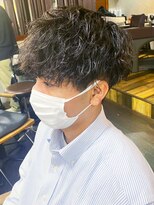 ヘアークリエイ トポライトウィロー 烏丸(Hair Create Polite willow) 20代30代メンズツイストパーマ無造作ツーブロック