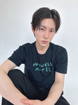 ルービック 和歌山(Rubik's) ツーブロック/束感センターパート/黒髪ナチュラル