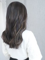 マリアナ(Mariana)&nbsp;ハイライトショートヘアレイヤーカットダブルカラー