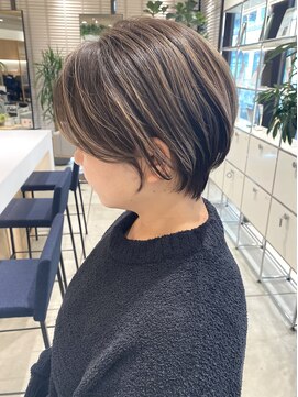 ステアケース 武蔵小杉店(stair:case) 大人くびれショート/白髪ぼかしハイライト/武蔵小杉/自由が丘