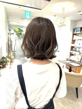 アイコニックナゴヤ(AIconic nagoya) ふんわりくびれボブラベンダーグレージュ（by山守）