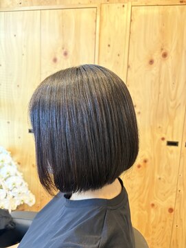 アリウム(ARIUM) サラサラお手入れ簡単ボブ