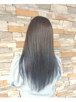 スノー(Snow) 毛先ブルー