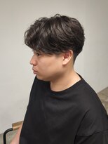 ニアウ 伊勢崎連取店(Niau)&nbsp;刈り上げセンターパートニュアンスパーマフェザーパーマ