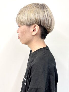 モリオ(morio) ブロンドマッシュ×ツーブロック