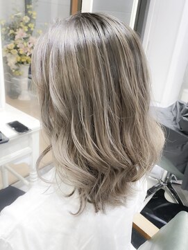 デイズ(days) アッシュバージュ/バレイヤージュカラー